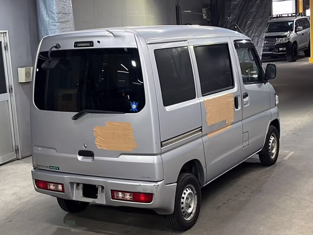 MITSUBISHI MINICAB MIEV