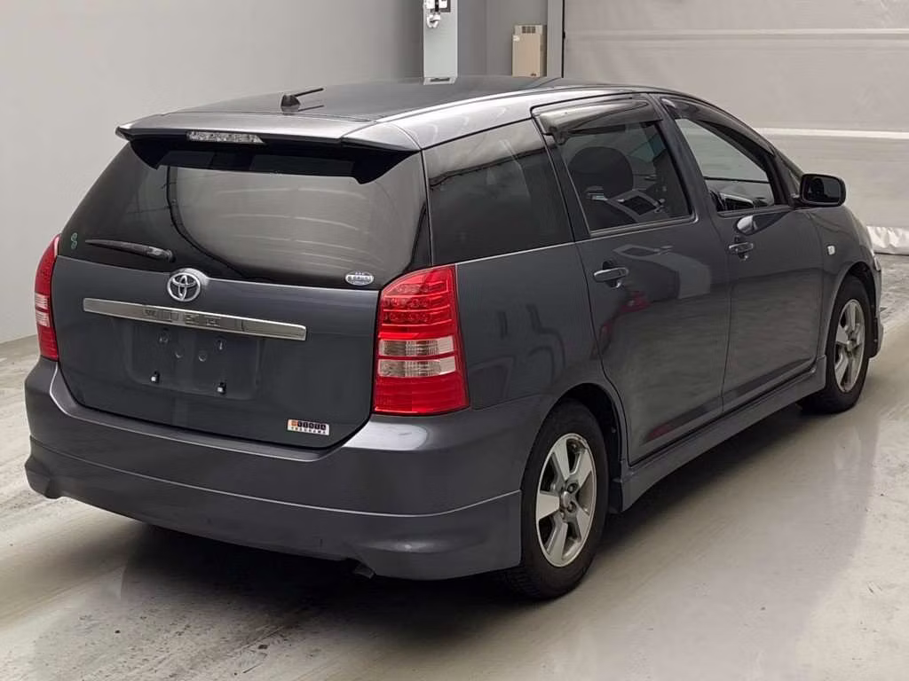 TOYOTA WISH