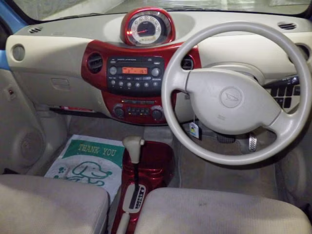 DAIHATSU ESSE