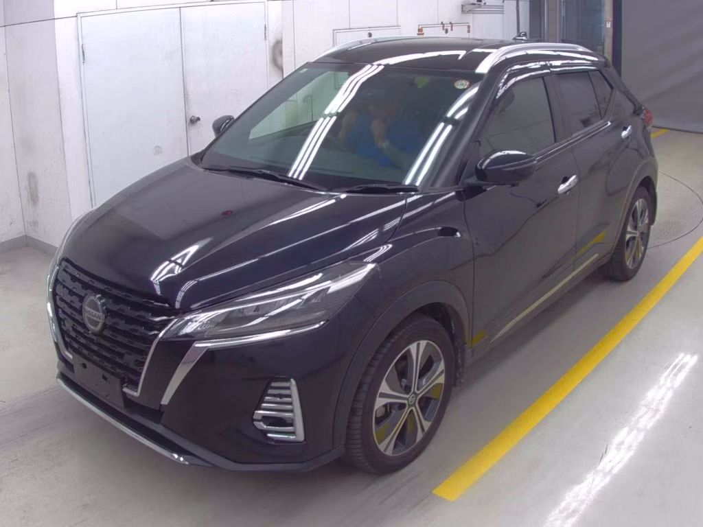 NISSAN KICKS