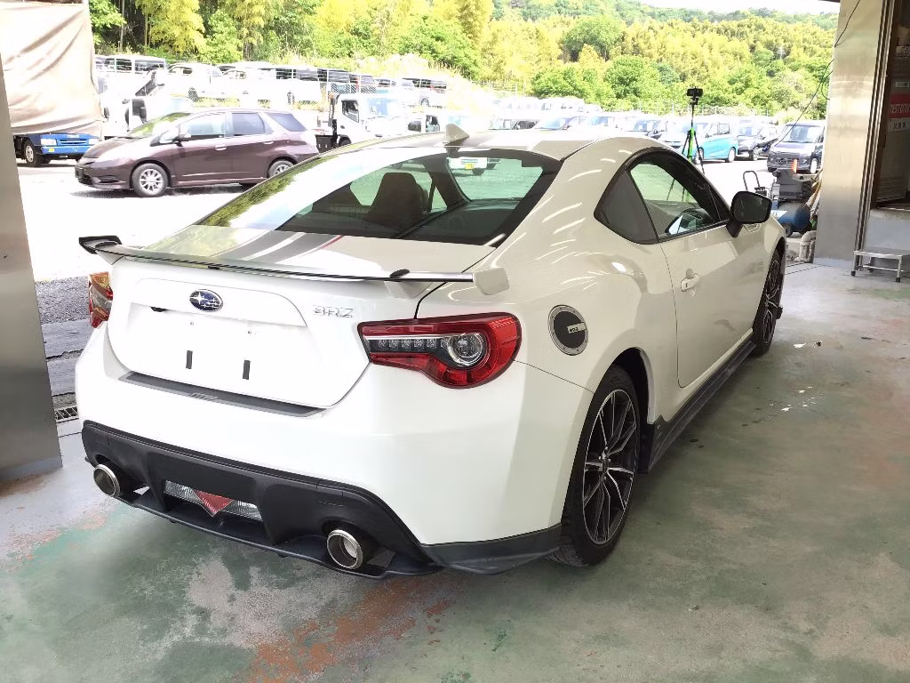 SUBARU BRZ