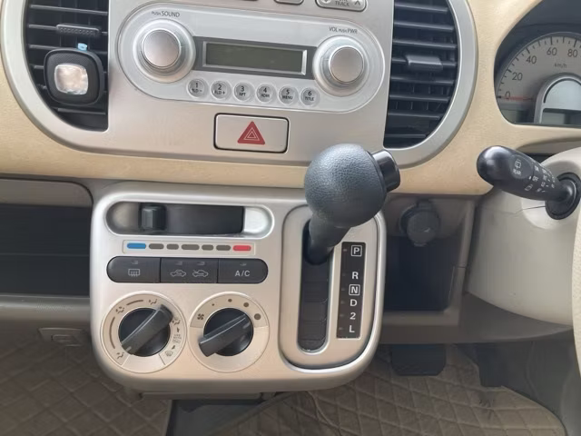 NISSAN MOCO