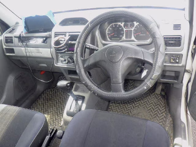 MITSUBISHI PAJERO MINI