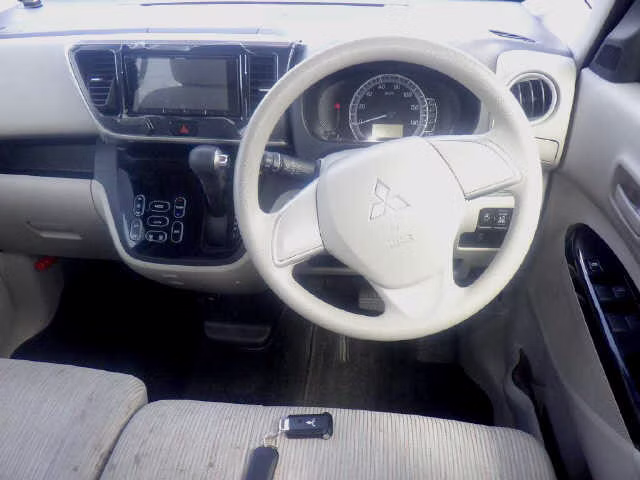 MITSUBISHI EK SPACE