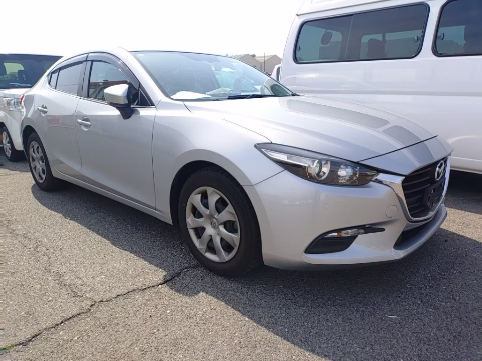 MAZDA AXELA