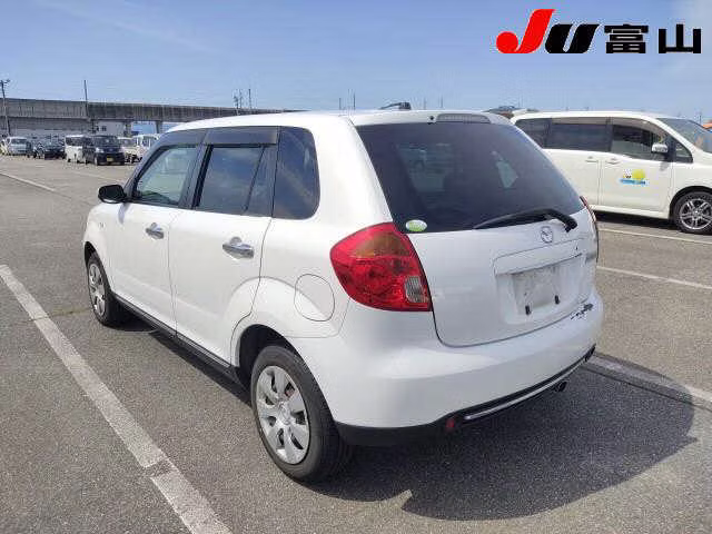 MAZDA VERISA