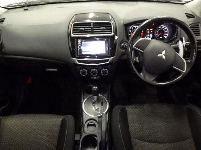MITSUBISHI RVR
