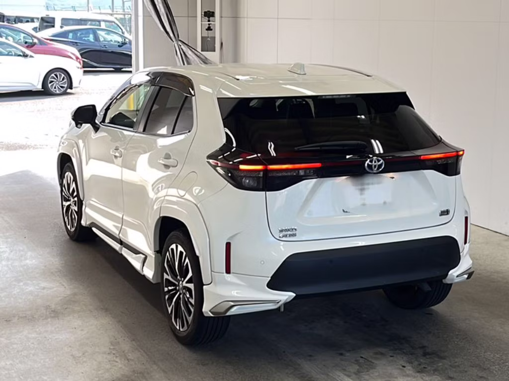 TOYOTA YARIS CROSS