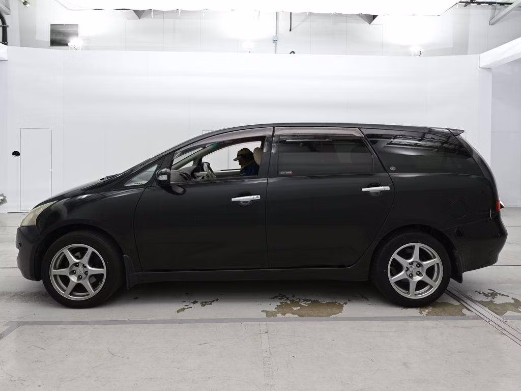 MITSUBISHI GRANDIS