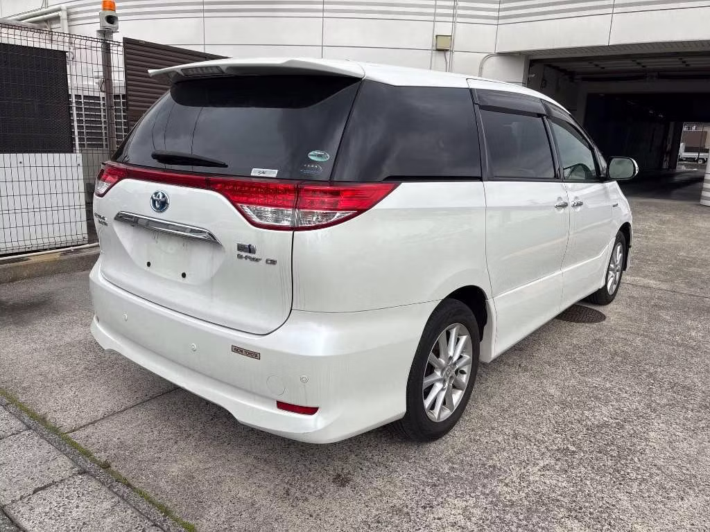 TOYOTA ESTIMA