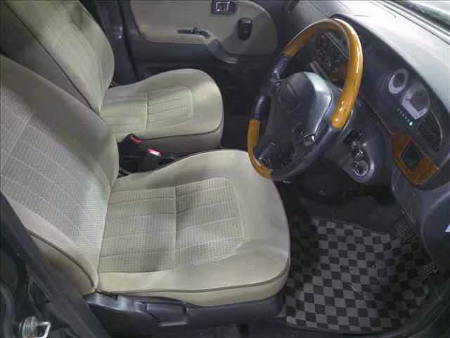 DAIHATSU MIRA GINO