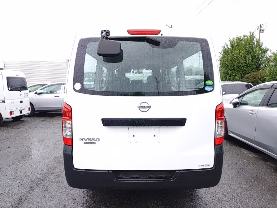 NISSAN NV350 CARAVAN