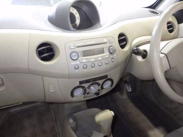 DAIHATSU ESSE