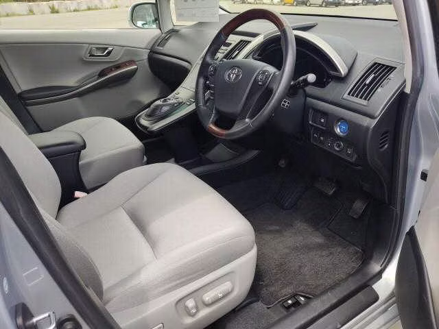 TOYOTA SAI