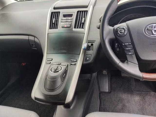 TOYOTA SAI