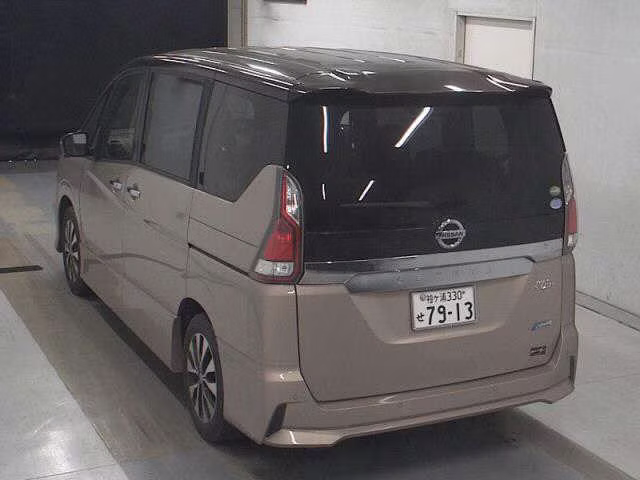 NISSAN SERENA
