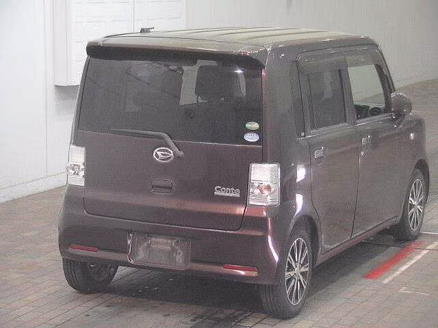 DAIHATSU MOVE CONTE