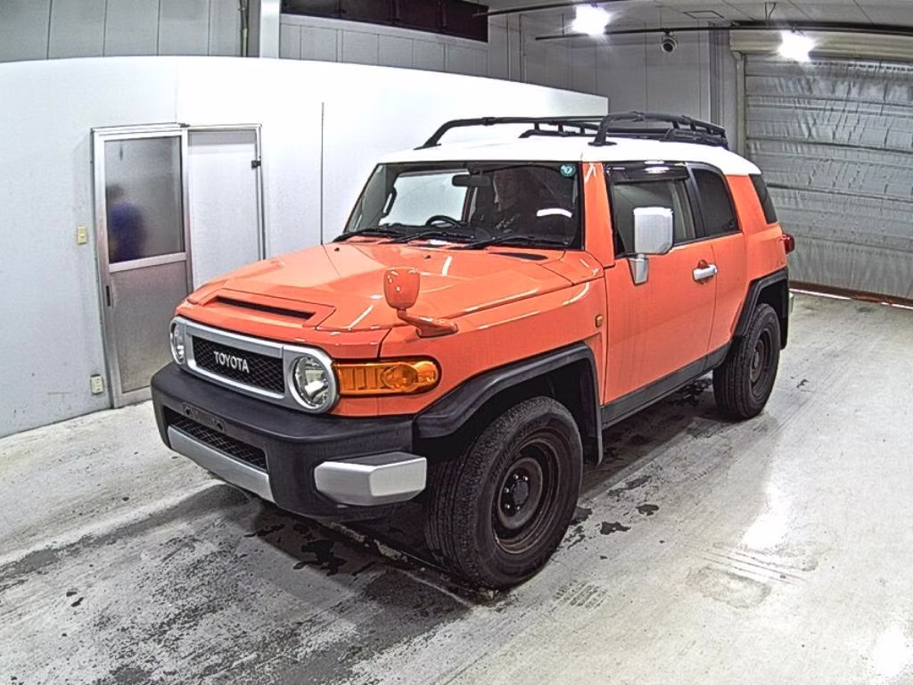 TOYOTA FJ CRUISER