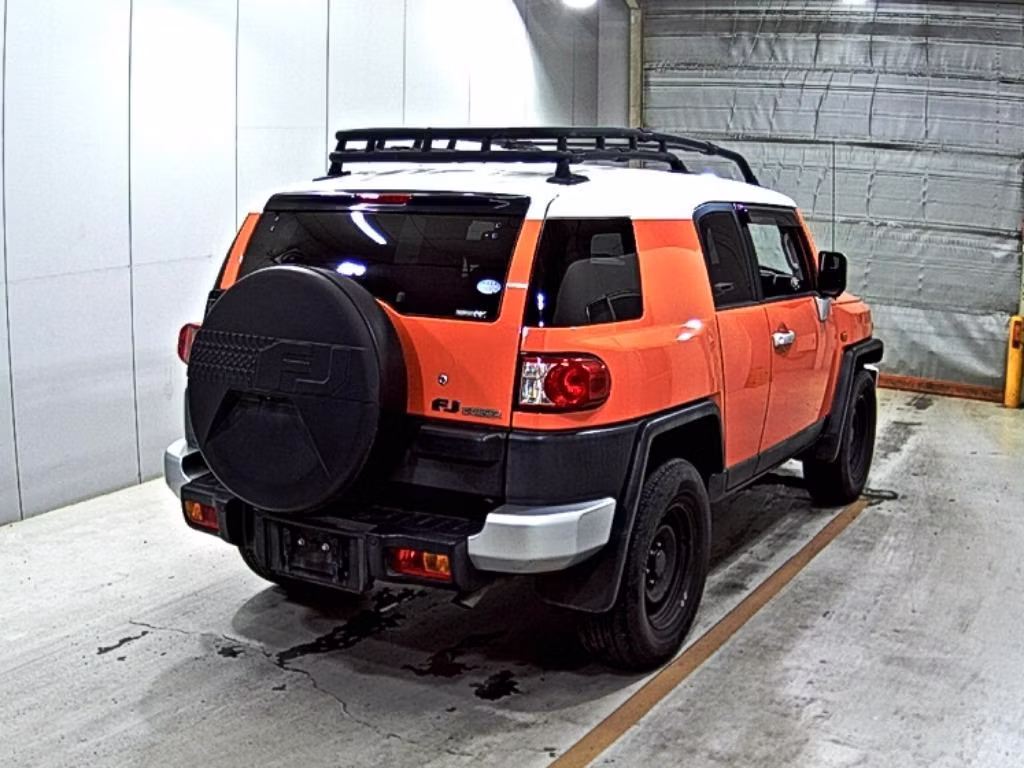 TOYOTA FJ CRUISER