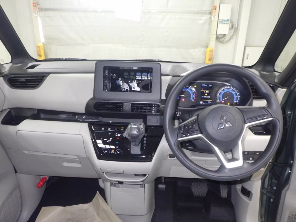 MITSUBISHI EK SPACE