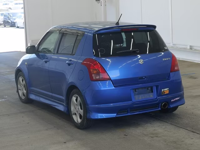 SUZUKI SWIFT