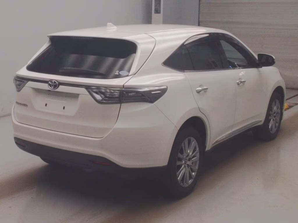 TOYOTA HARRIER