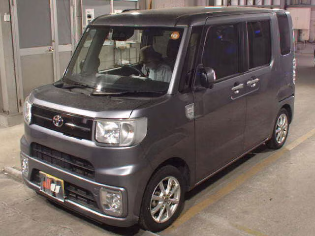 TOYOTA PIXIS MEGA