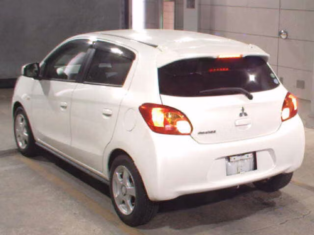 MITSUBISHI MIRAGE