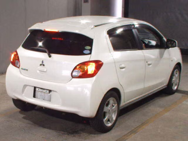 MITSUBISHI MIRAGE