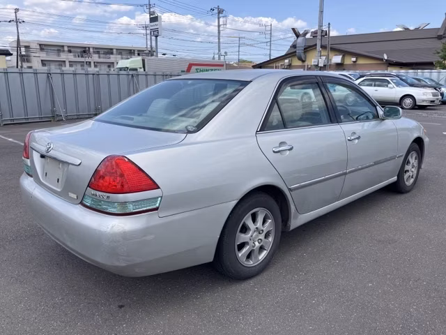 TOYOTA MARK II