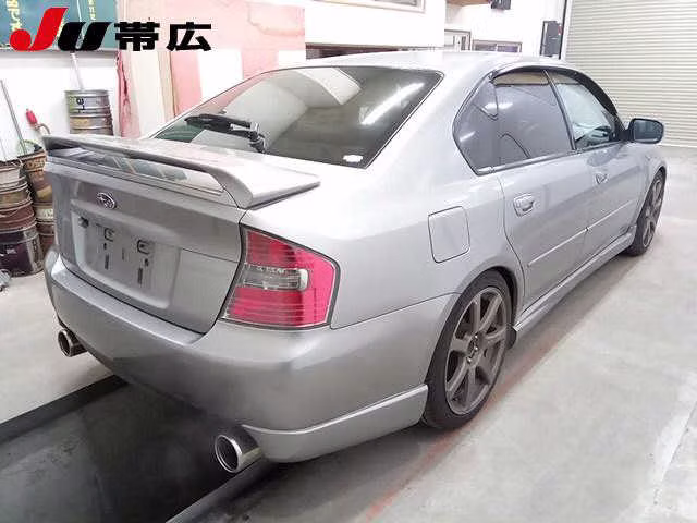 SUBARU LEGACY B4