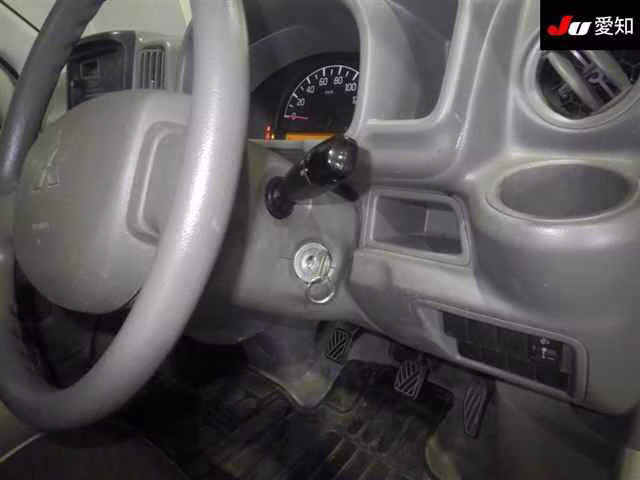 MITSUBISHI MINICAB