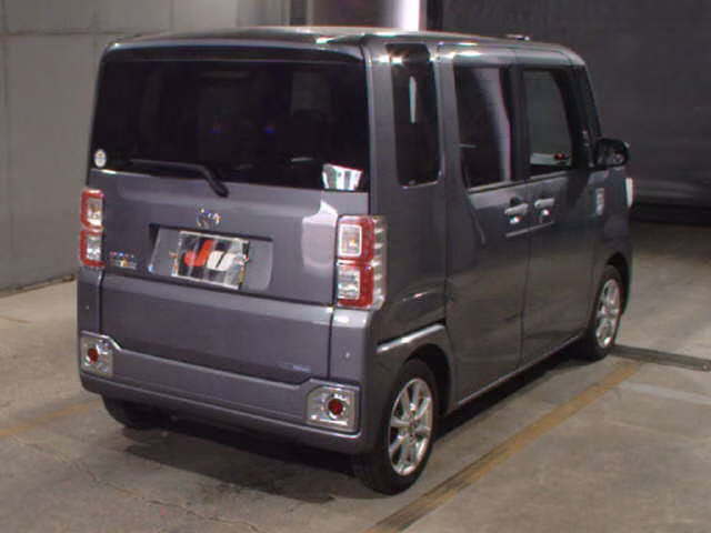 TOYOTA PIXIS MEGA