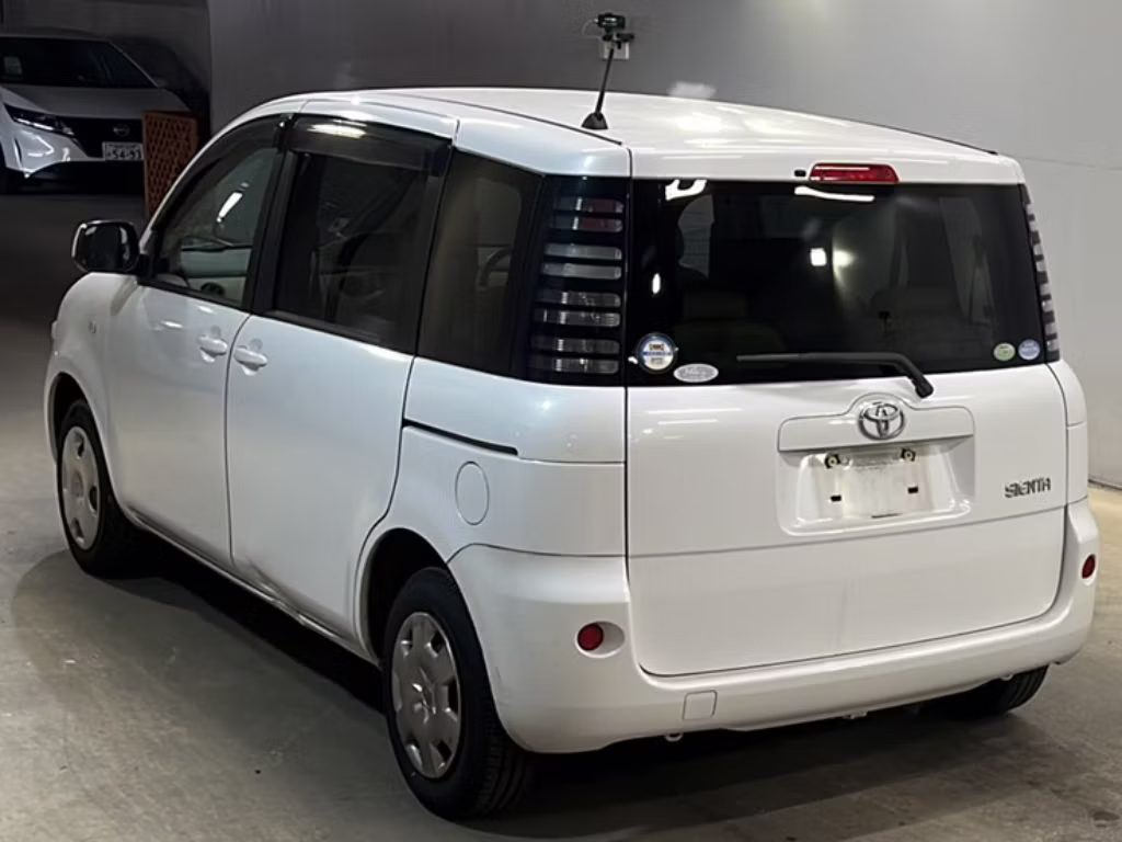 TOYOTA SIENTA