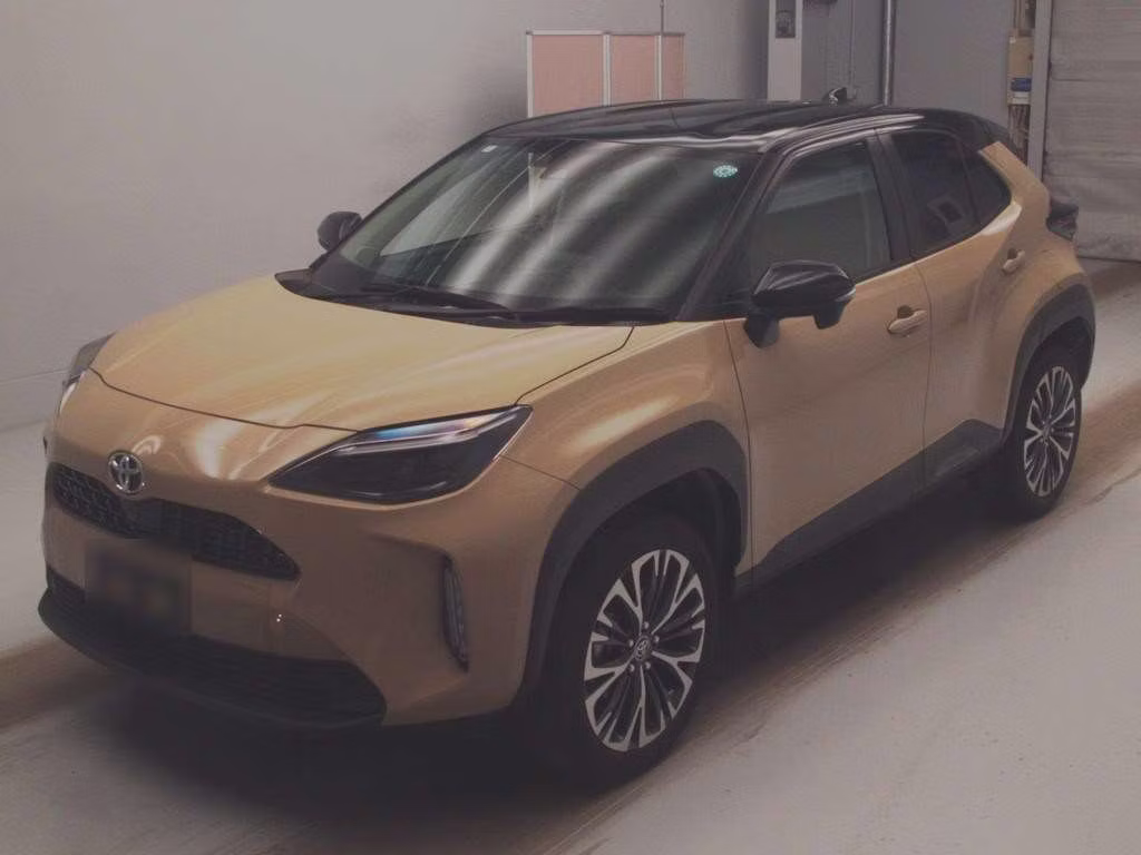 TOYOTA YARIS CROSS