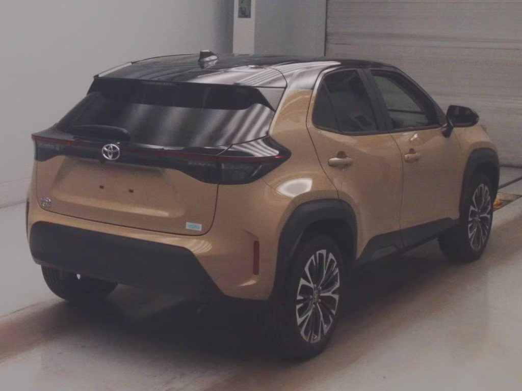 TOYOTA YARIS CROSS