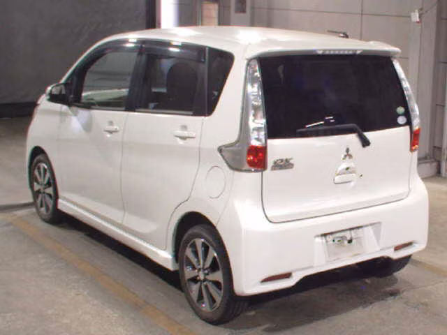 MITSUBISHI EK CUSTOM