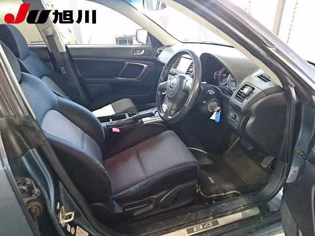 SUBARU LEGACY B4