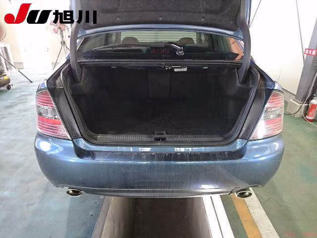 SUBARU LEGACY B4