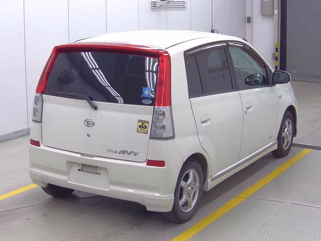 DAIHATSU MIRA AVY