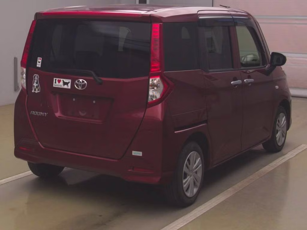 TOYOTA ROOMY