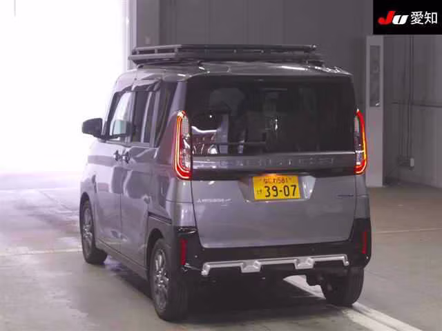 MITSUBISHI DELICA MINI