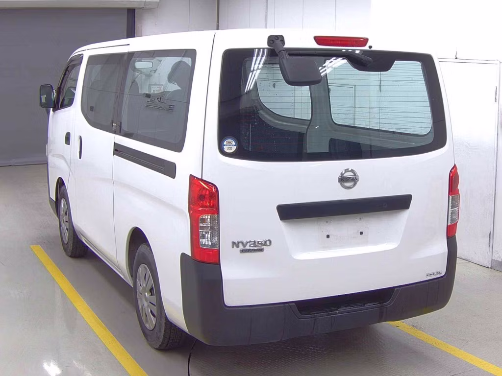 NISSAN NV350 CARAVAN