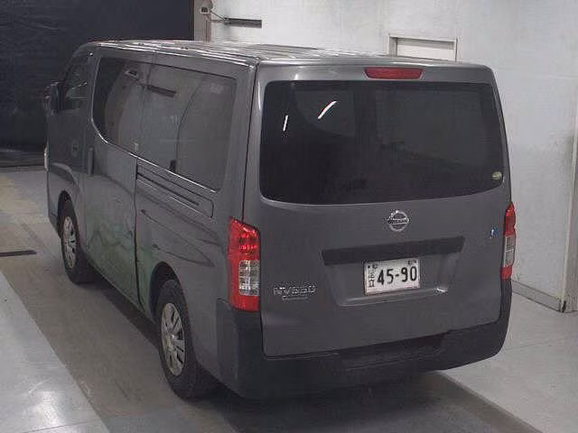 NISSAN NV350 CARAVAN