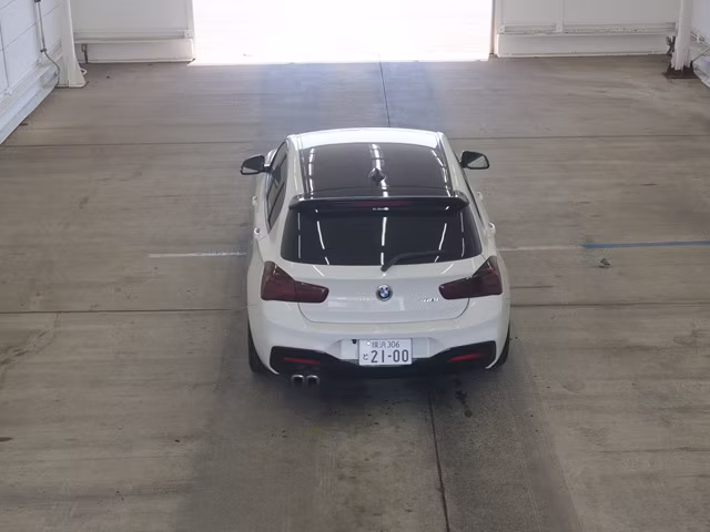 BMW 1-SERIES