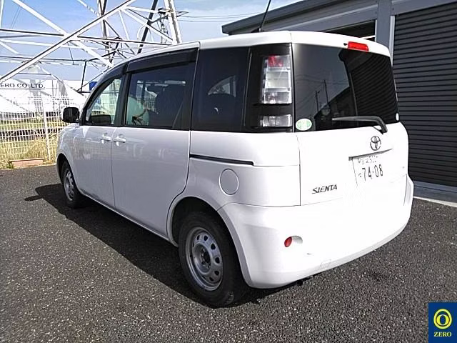 TOYOTA SIENTA