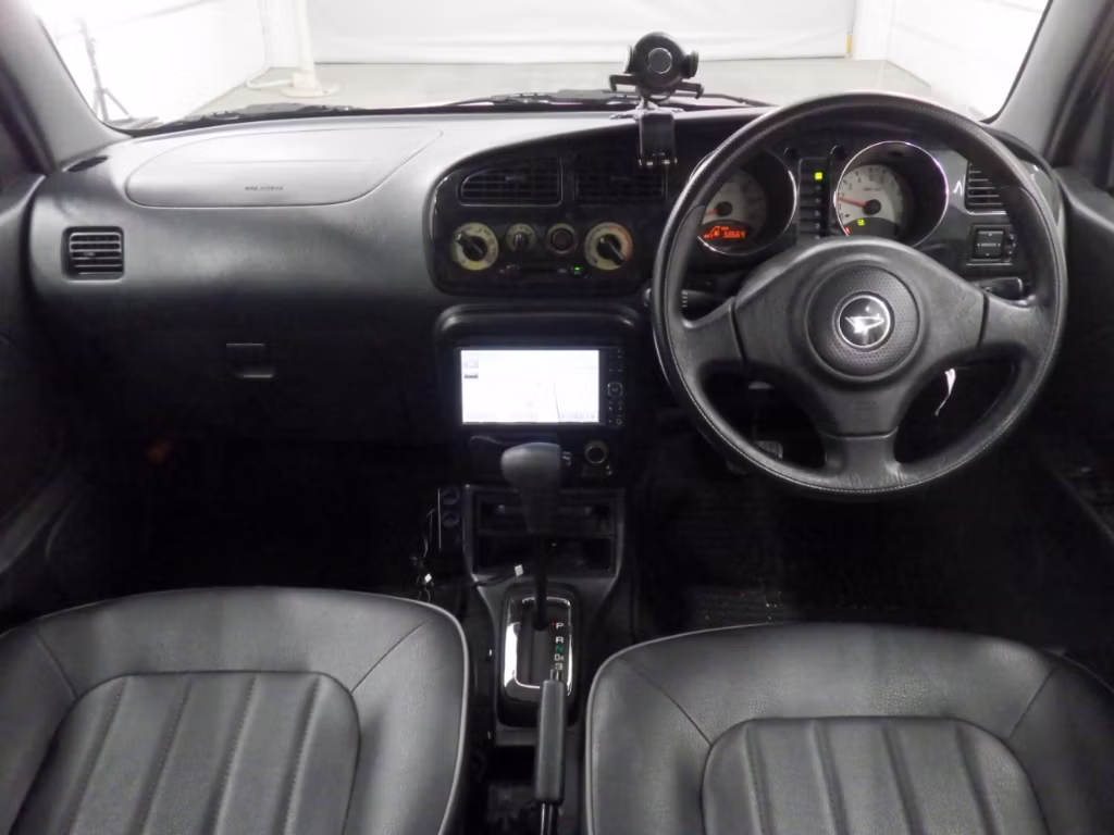 DAIHATSU MIRA GINO