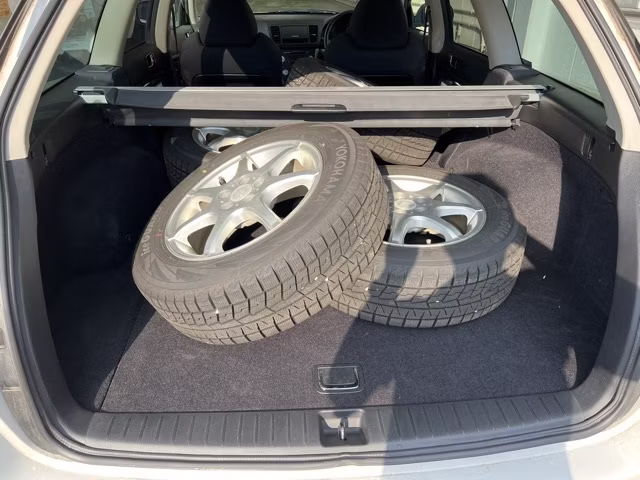 SUBARU LEGACY