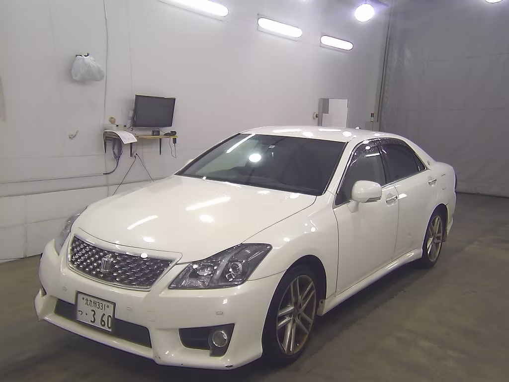 TOYOTA CROWN