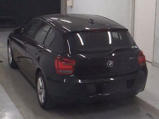 BMW 1-SERIES